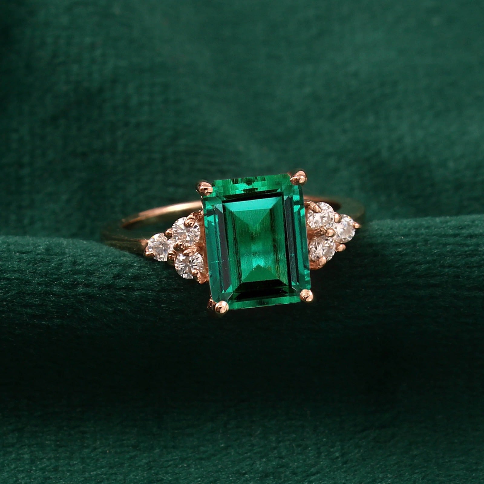 Luxureen Lab Grown Emerald Ring