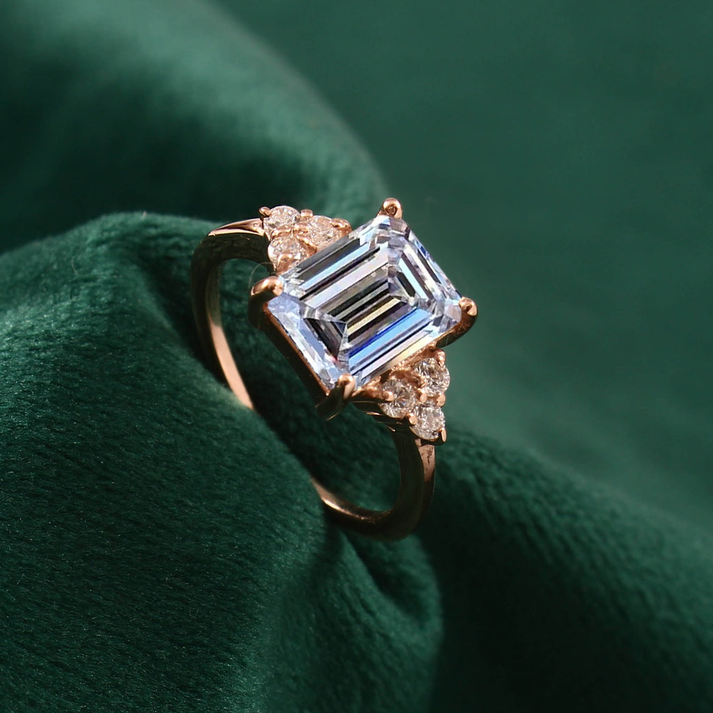 Luxureen Zircon ring